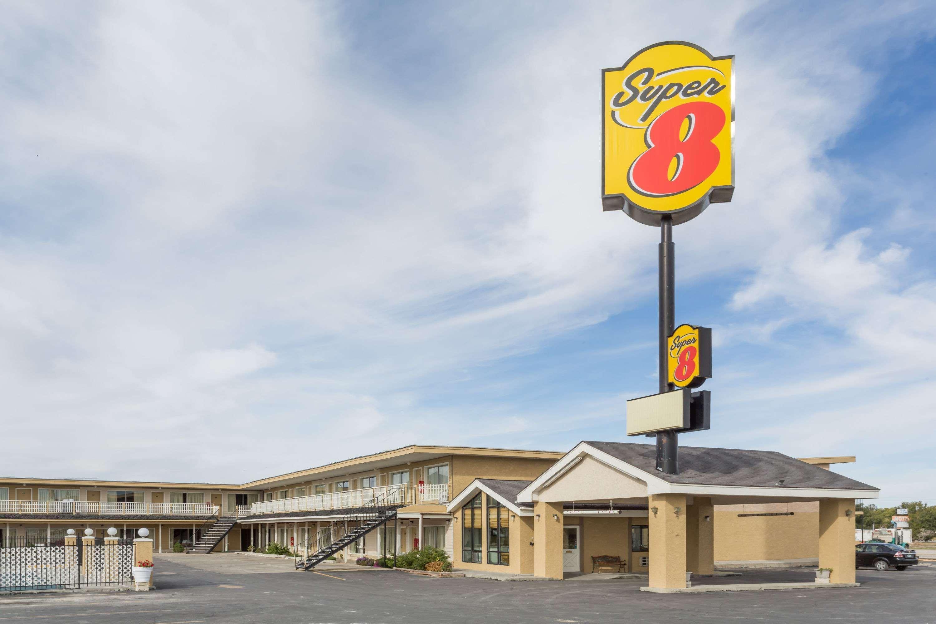 Hotel Super 8 By Wyndham Wells Exterior foto
